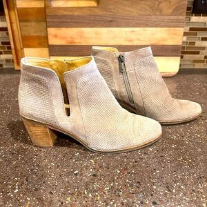 Lucky Brand Ponic Suede boots